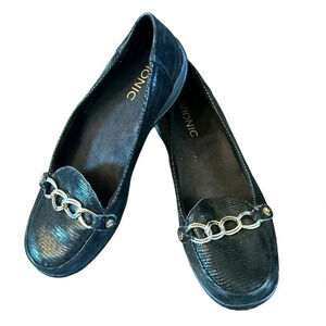 Vionic ALDA Black Snake Print Chain Leather Slip On Driving Loafers Size 6 1/2